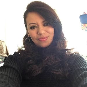 Meet your Posher, Adriana